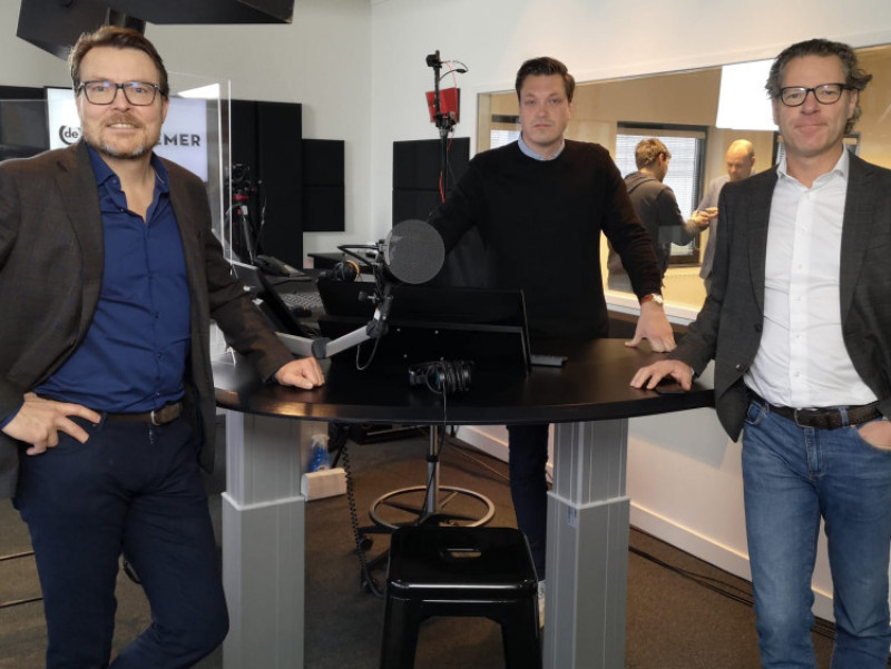Constantijn in studio